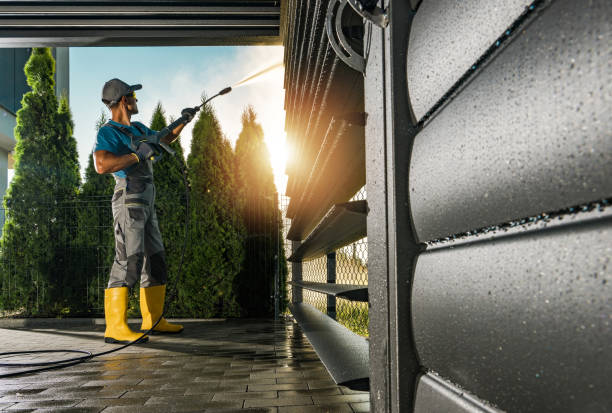Best Pool Deck Cleaning in Bella Vista, CA